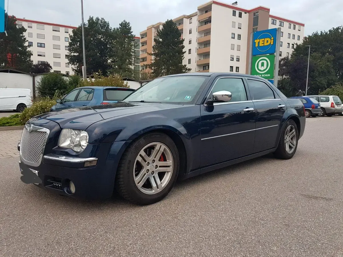 Begagnad Chrysler 300C 340 HK (250 kW) 2007 Blå Sedan