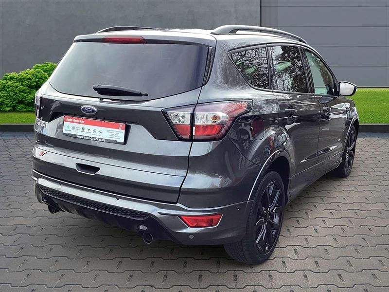 Gebraucht Ford Kuga ST-Line 179 PS (131 kW) 2017 Grau SUV