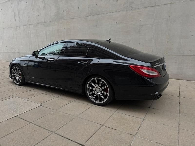 Schwarz Gebraucht 2013 Mercedes CLS500 AMG line Coupé | 36.800 € (Teuer) - Bild 1/4