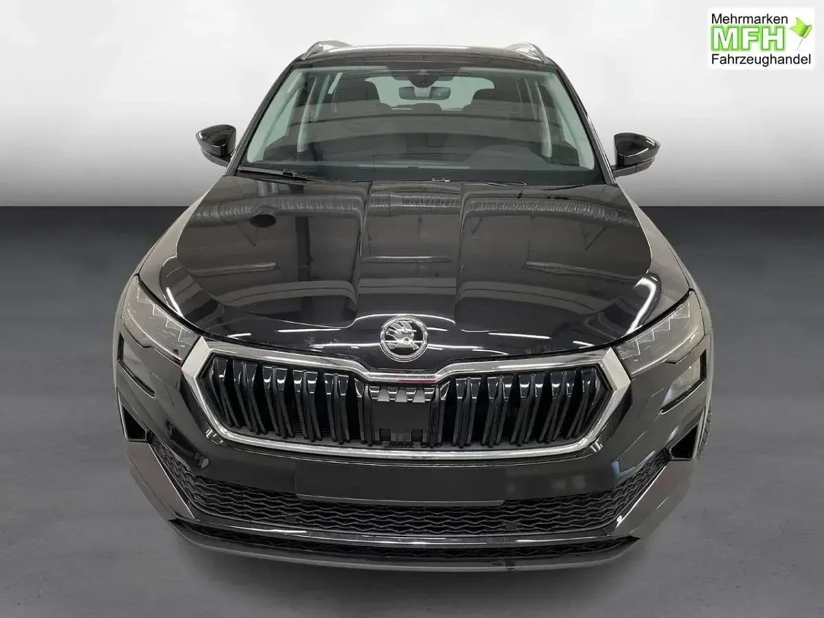 Neu Skoda Karoq Selection 150 PS (110 kW) 2026 Wählbar SUV