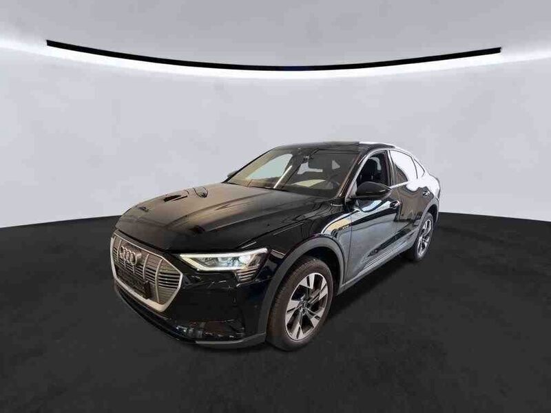Brillantschwarz Gebraucht 2022 Audi e-tron Sportback Sport SUV | 25.490 € (Superpreis) - Bild 1/4