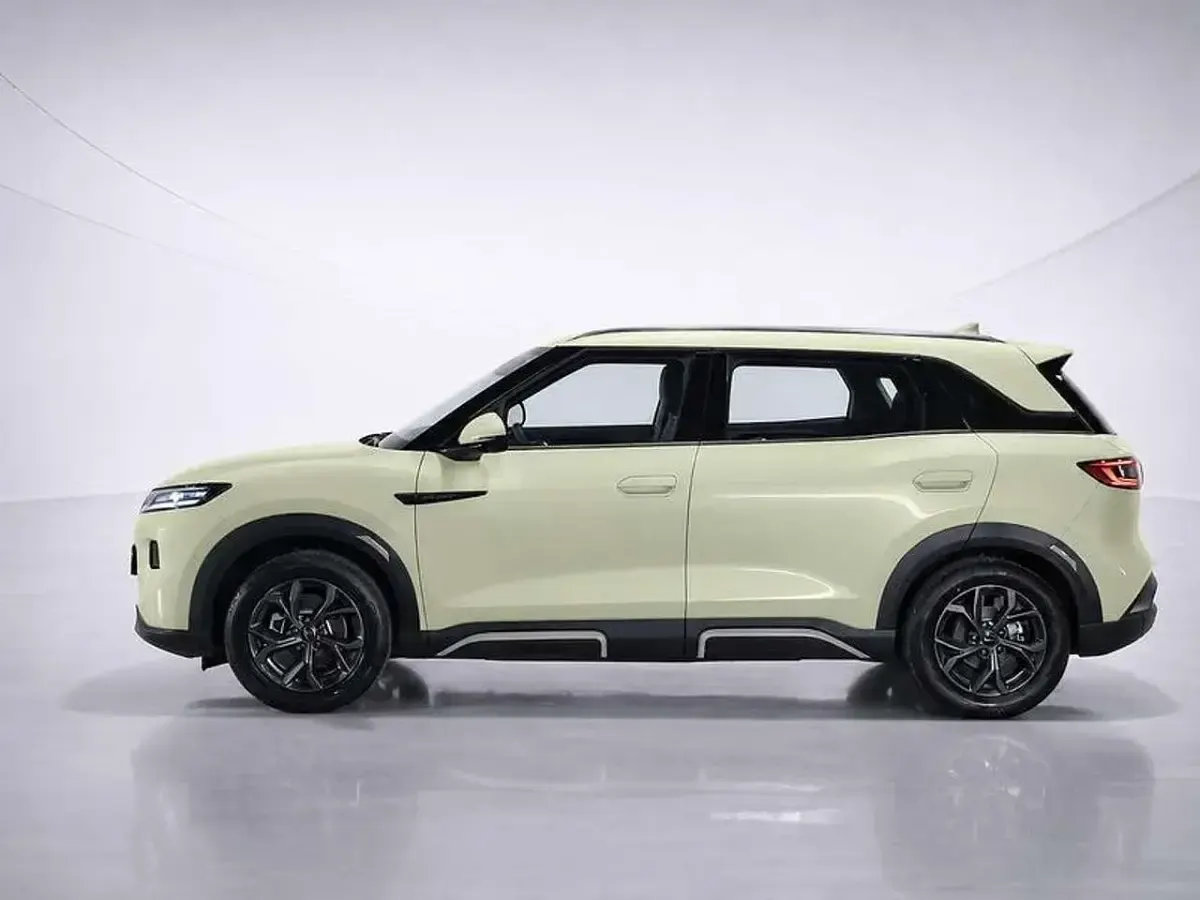 Neu BYD Atto 2 Boost 130 kW (177 PS) 2025 Grau SUV