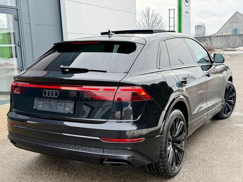 Gebraucht Audi Q8 S-Line 286 PS (210 kW) 2024 Schwarz SUV