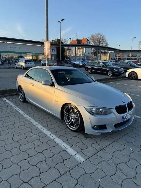 Gebraucht BMW 335 Cabriolet Performance 306 PS (225 kW) 2010 Silber Cabrio