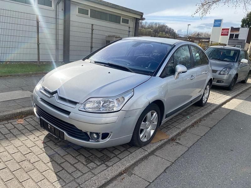Gebraucht Citroën C4 108 PS (79 kW) 2006 Silber Limousine