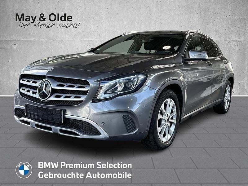Grau Gebraucht 2019 Mercedes GLA200 Urban SUV | 19.980 € (Superpreis) - Bild 1/4