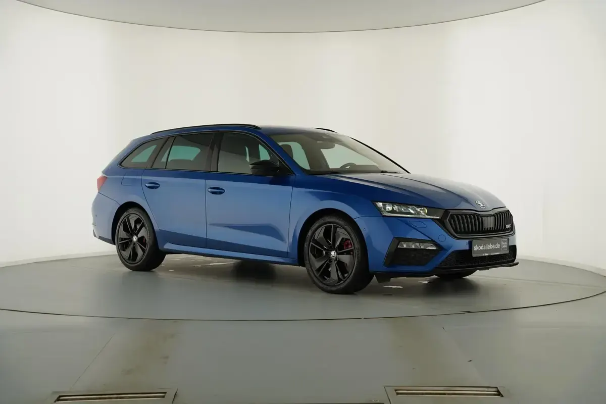 Gebraucht Skoda Octavia RS 245 PS (180 kW) 2021 Raceblau metallic Kombi