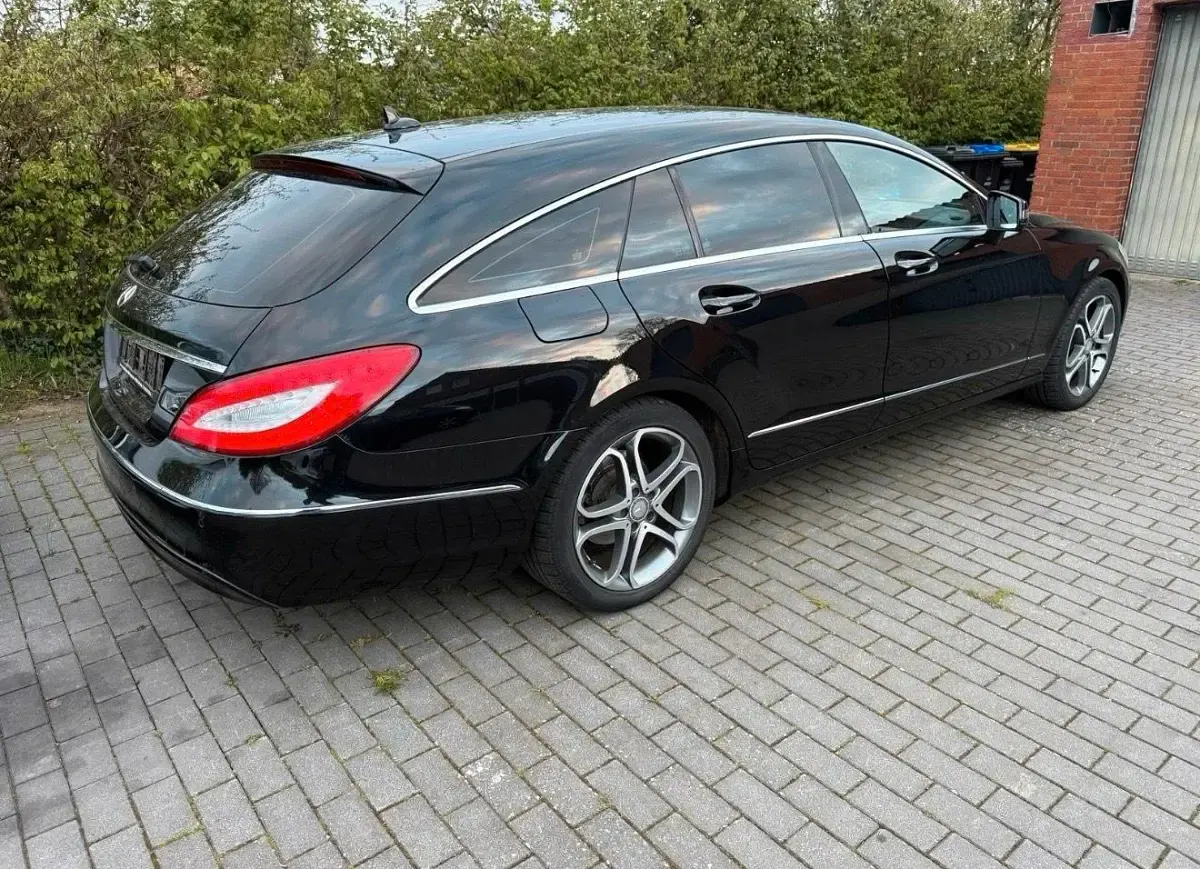 Gebraucht Mercedes CLS350 265 PS (194 kW) 2014 Schwarz Kombi