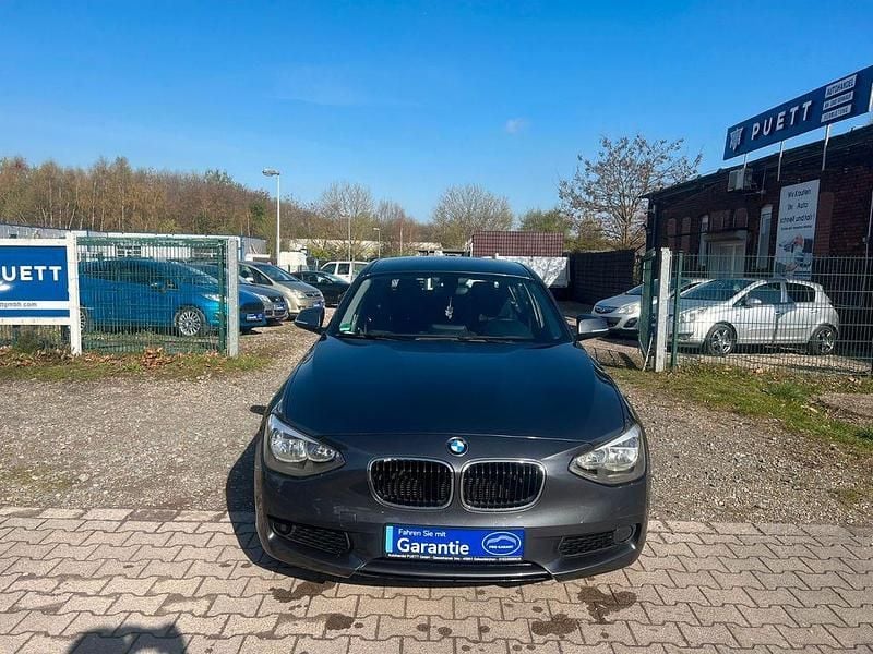 Gebraucht BMW 114 Advantage 102 PS (75 kW) 2013 Grau Kleinwagen