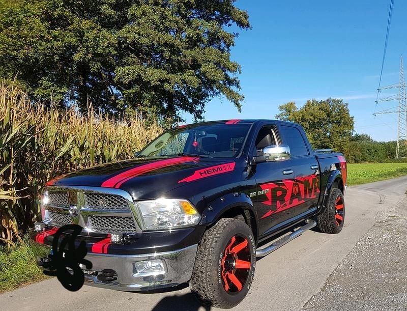 Schwarz Gebraucht 2010 Dodge Ram Abholung | 29.500 € - Bild 1/4