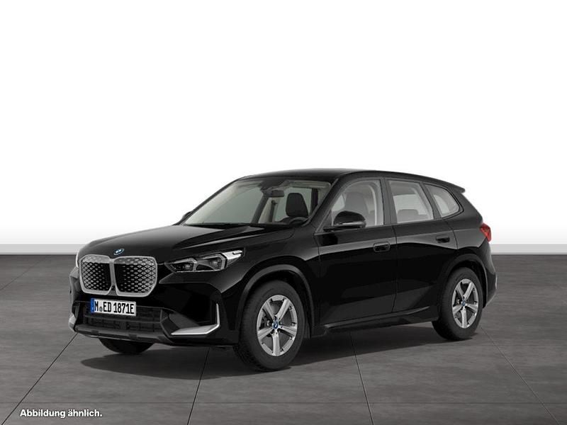 Schwarz Gebraucht 2024 BMW iX1 SUV | 50.335 € (Teuer) - Bild 1/3
