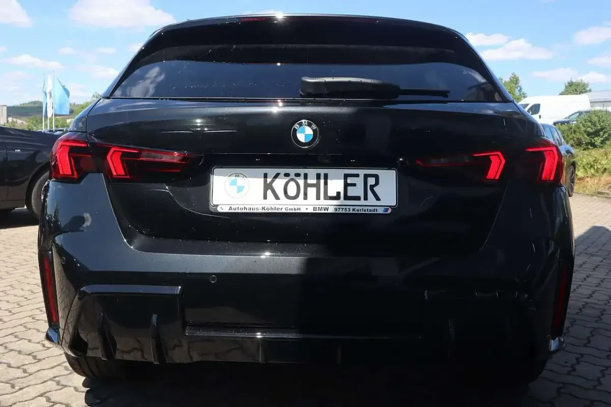 Gebraucht BMW 120 M Sport 170 PS (125 kW) 2026 Schwarz Kleinwagen