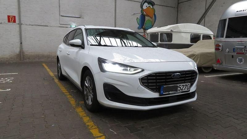 Gebraucht Ford Focus Titanium X 155 PS (114 kW) 2023 Weiß Limousine
