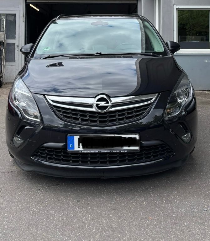 Schwarz Gebraucht 2016 Opel Zafira Tourer Edition Van / Kleinbus | 9.000 € (Fairer Preis) - Bild 1/4