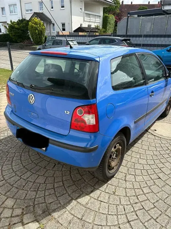 Gebraucht VW Polo Basis 64 PS (47 kW) 2002 Blau Limousine