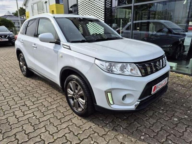 Gebraucht Suzuki Vitara Comfort 140 PS (102 kW) 2019 Weiß SUV
