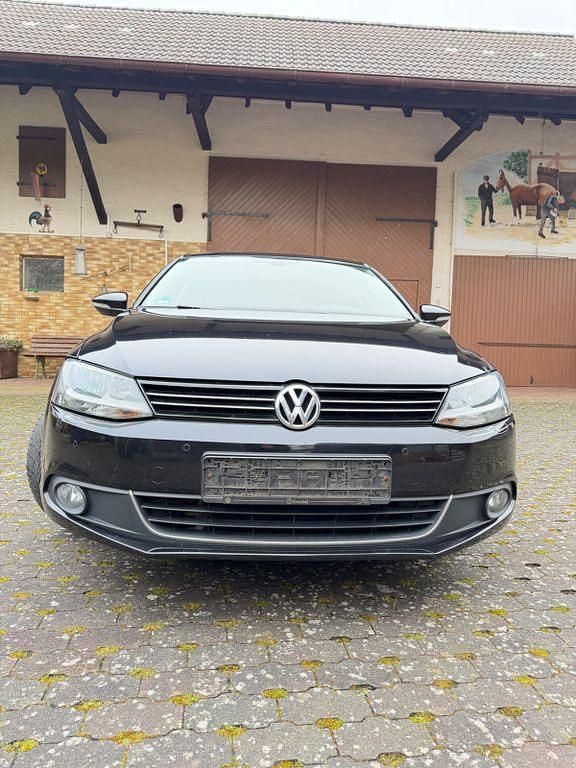 Gebraucht VW Jetta Highline 160 PS (117 kW) 2013 Schwarz Limousine
