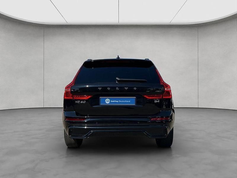 Gebraucht Volvo XC60 Plus 197 PS (144 kW) 2024 Schwarz SUV