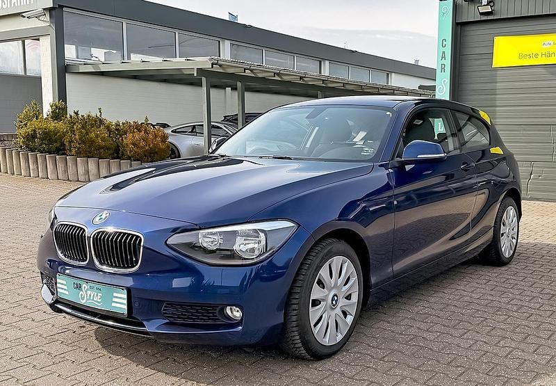 Gebraucht BMW 114 102 PS (75 kW) 2014 Blau metallic Kleinwagen