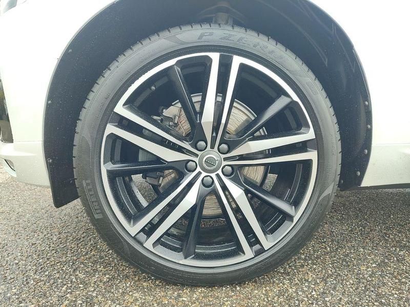 Gebraucht Volvo XC60 R-Design 235 PS (172 kW) 2021 Weiss SUV