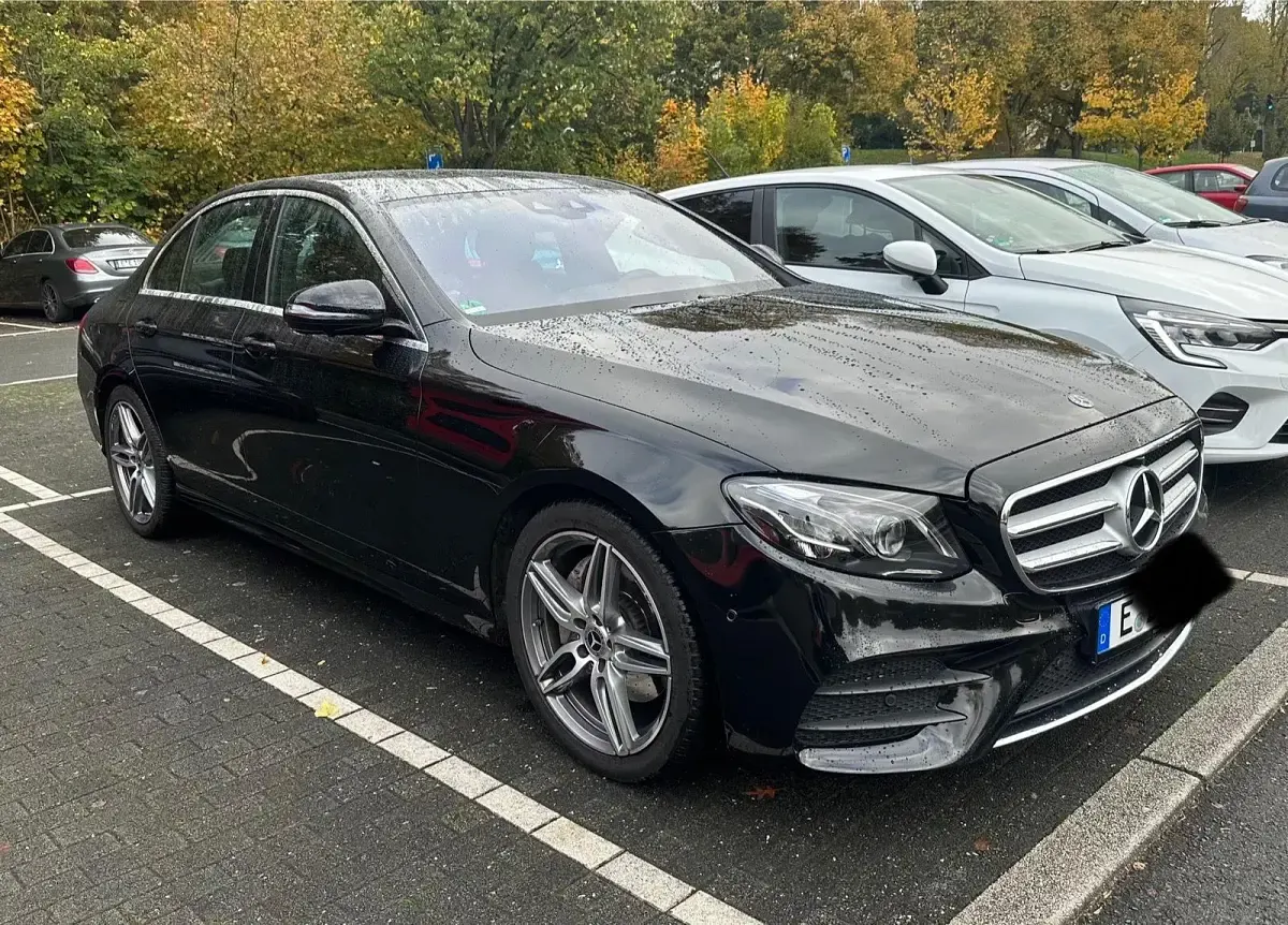 Gebraucht Mercedes E200 AMG 2018 Schwarz Limousine