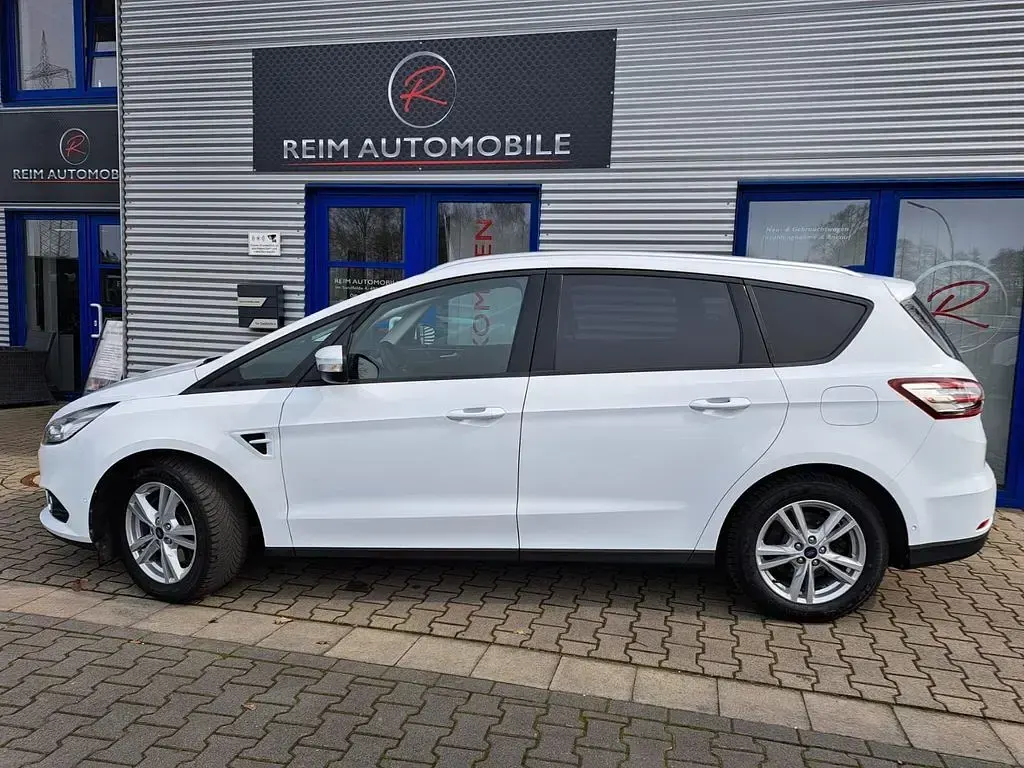 Gebraucht Ford S-MAX Business Edition 150 PS (110 kW) 2018 Frozen white Van / Kleinbus