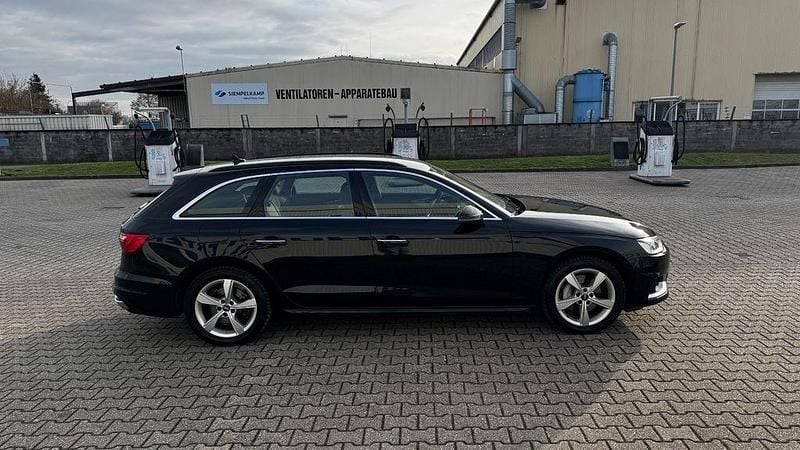 Gebraucht Audi A4 Advanced Plus 204 PS (150 kW) 2021 Schwarz Kombi