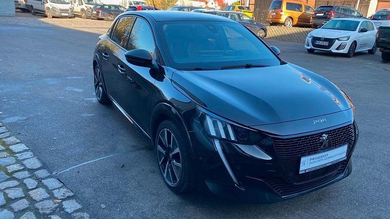 Gebraucht Peugeot e-208 GT 100 kW (136 PS) 2021 Schwarz Kleinwagen