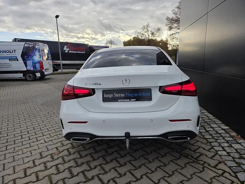 Gebraucht Mercedes A250 AMG 218 PS (160 kW) 2024 Weiß Limousine