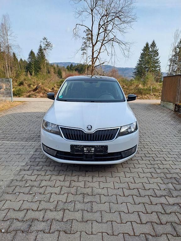 Gebraucht Skoda Rapid Cool Edition 116 PS (85 kW) 2015 Weiß Kleinwagen