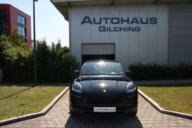 Schwarz Gebraucht 2022 Porsche Macan SUV | 58.900 € (Guter Preis) - Bild 1/4