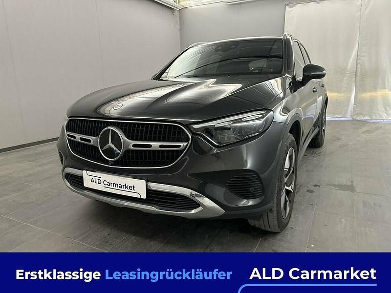 Grau Gebraucht 2023 Mercedes GLC300e Advanced SUV | 51.980 € (Etwas zu teuer) - Bild 1/4