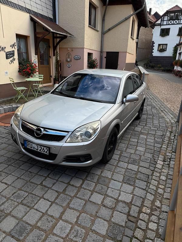 Silber Gebraucht 2007 Opel Vectra Limousine | 1.050 € (Superpreis) - Bild 1/4
