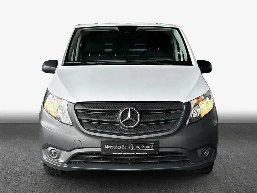 Gebraucht Mercedes Vito 163 PS (119 kW) 2024 Weiß Van