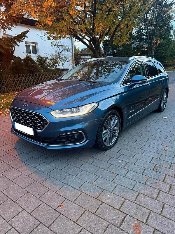 Blau Gebraucht 2019 Ford Mondeo Vignale Kombi | 13.500 € (Fairer Preis) - Bild 1/4