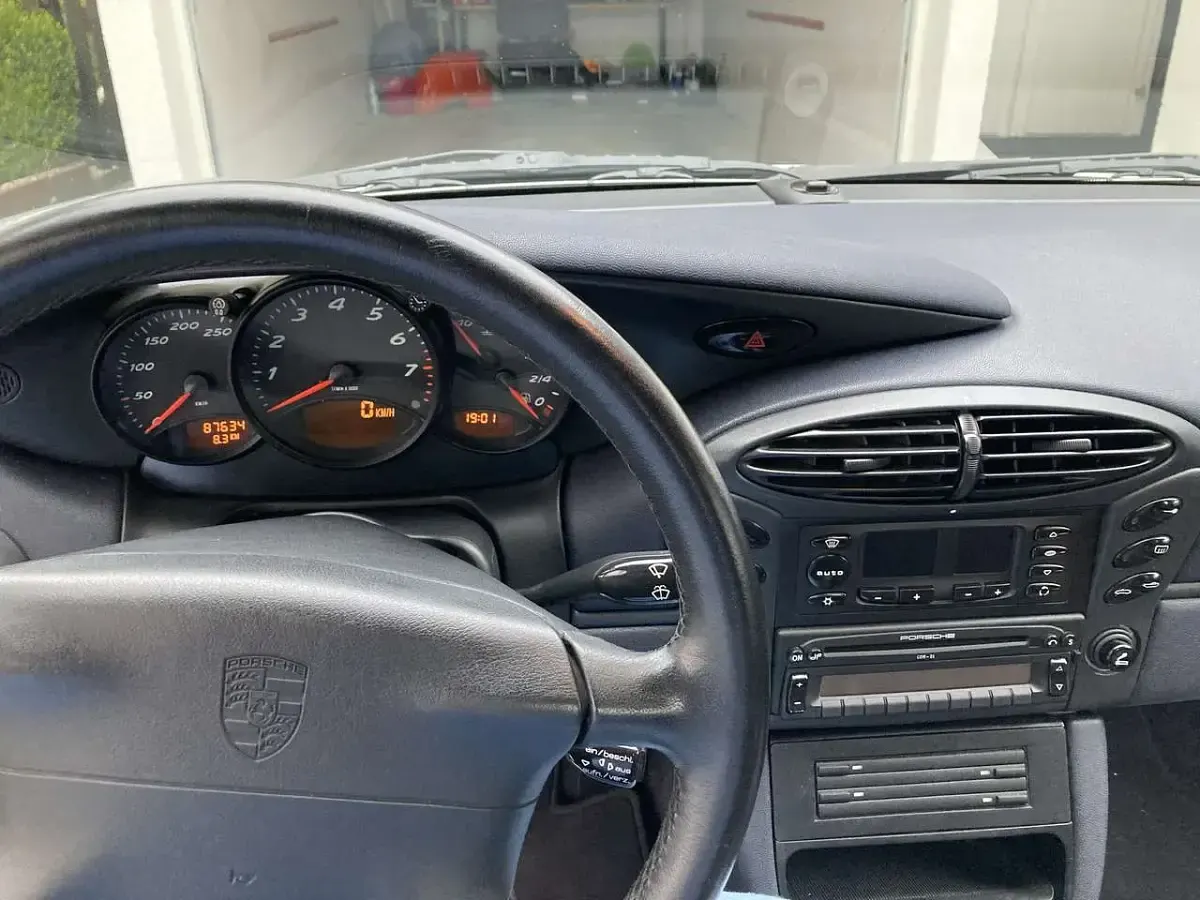 Gebraucht Porsche Boxster 204 PS (150 kW) 1998 Silber Cabrio