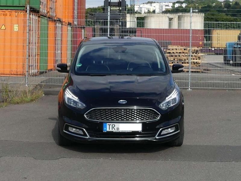 Gebraucht Ford S-MAX Vignale 180 PS (132 kW) 2017 Schwarz Van / Kleinbus