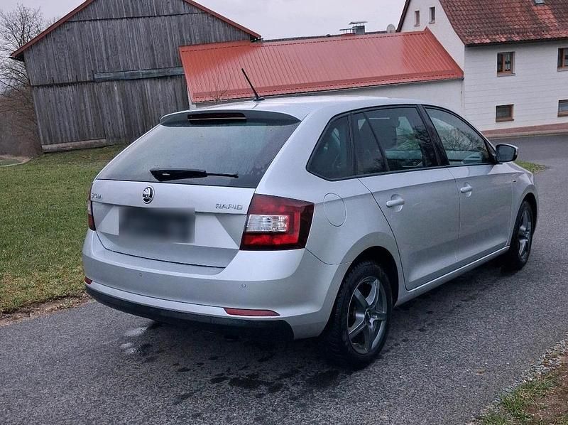 Gebraucht Skoda Rapid Clever 95 PS (69 kW) 2018 Kleinwagen