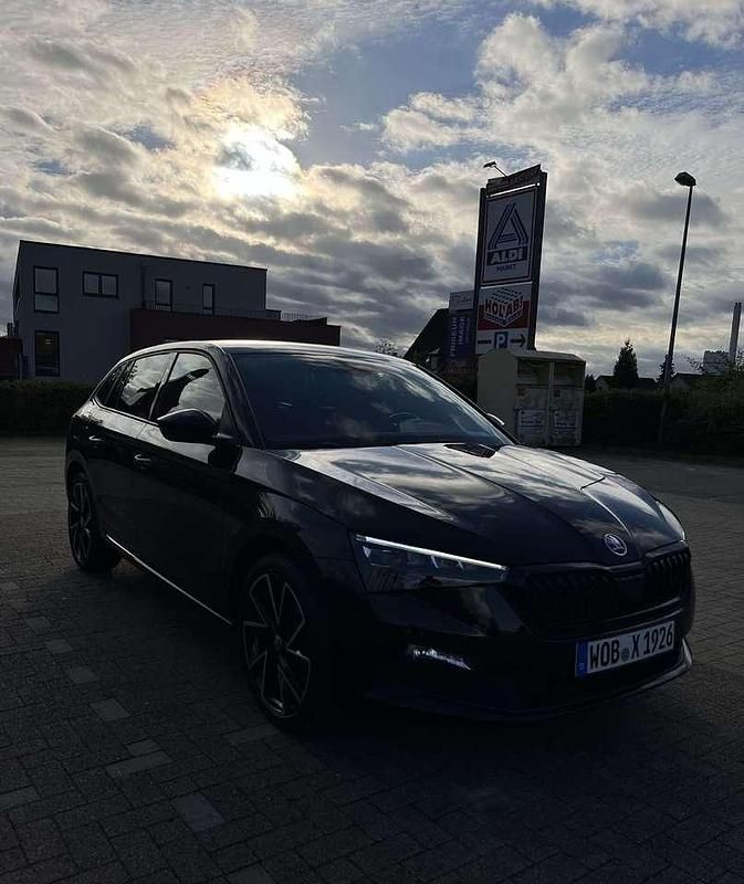 Schwarz Gebraucht 2019 Skoda Scala Sport Kleinwagen | 14.900 € (Fairer Preis) - Bild 1/4