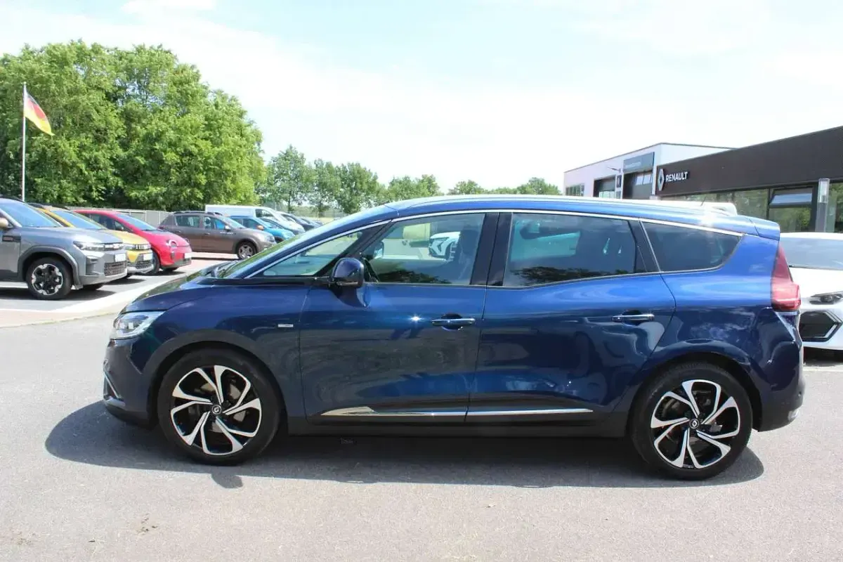 Gebraucht Renault Scénic IV Bose Edition 140 PS (102 kW) 2018 Blau cosmos Van / Kleinbus