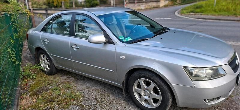 Silber Gebraucht 2005 Hyundai Sonata Limousine | 3.950 € (Fairer Preis) - Bild 1/4