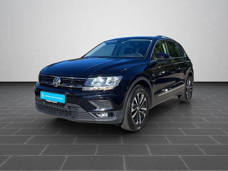 Deep black perleffekt (metallic) Gebraucht 2020 VW Tiguan Pro SUV | 19.900 € (Superpreis) - Bild 1/4