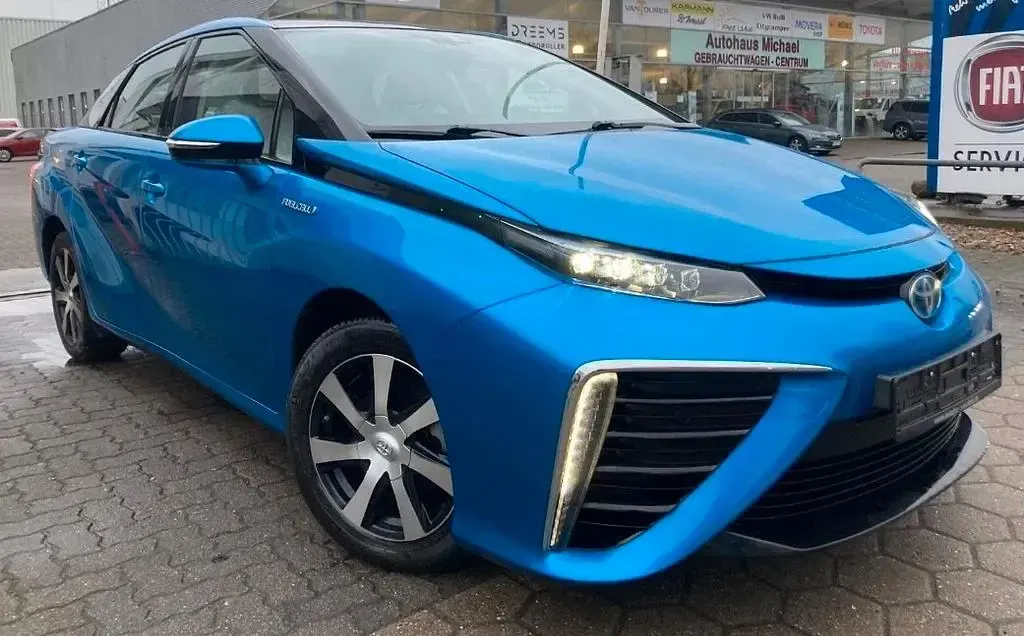 Gebraucht Toyota Mirai Luxury 182 PS (133 kW) 2022 Blau Limousine