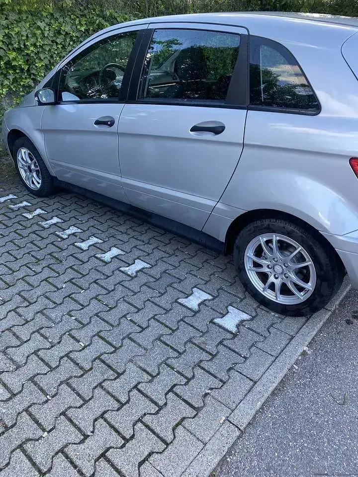 Gebraucht Mercedes B170 Edition 116 PS (85 kW) 2008 Van / Kleinbus