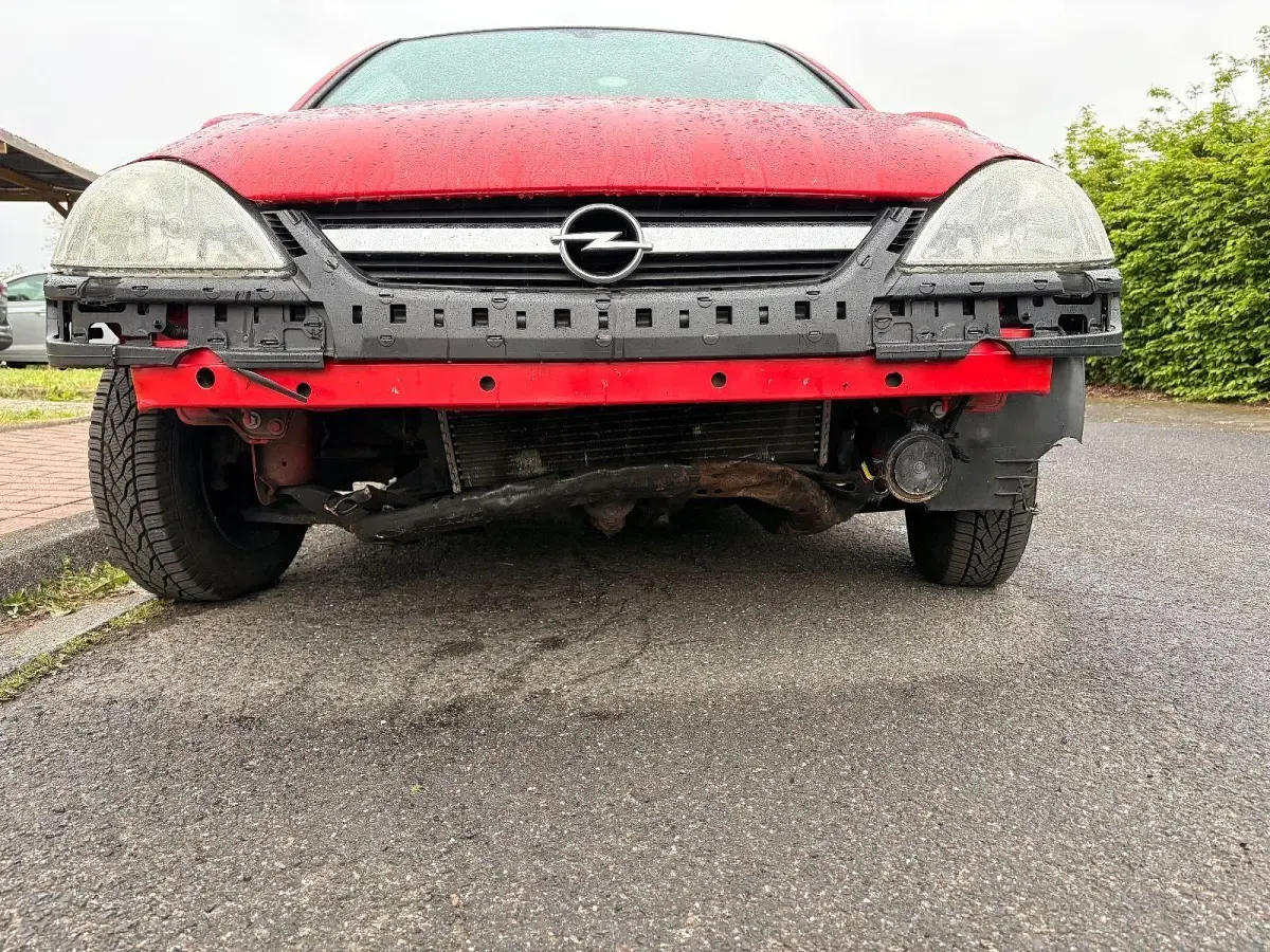 Gebraucht Opel Corsa 60 PS (44 kW) 2004 Rot Kleinwagen