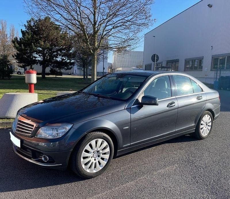 Second-hand Mercedes C200 Elegance 184 CP (135 kW) 2009 Gri Berlinǎ