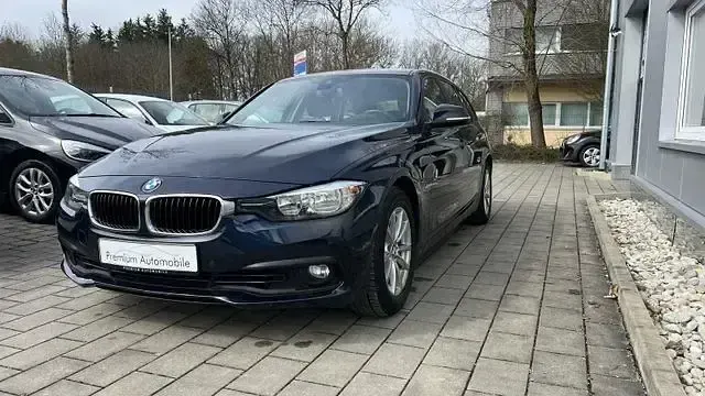 Gebraucht BMW 320 Advantage 184 PS (135 kW) 2016 Blau Kombi