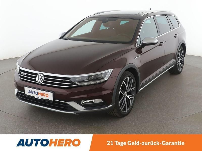 Rot Gebraucht 2018 VW Passat Alltrack Kombi | 22.900 € (Superpreis) - Bild 1/3