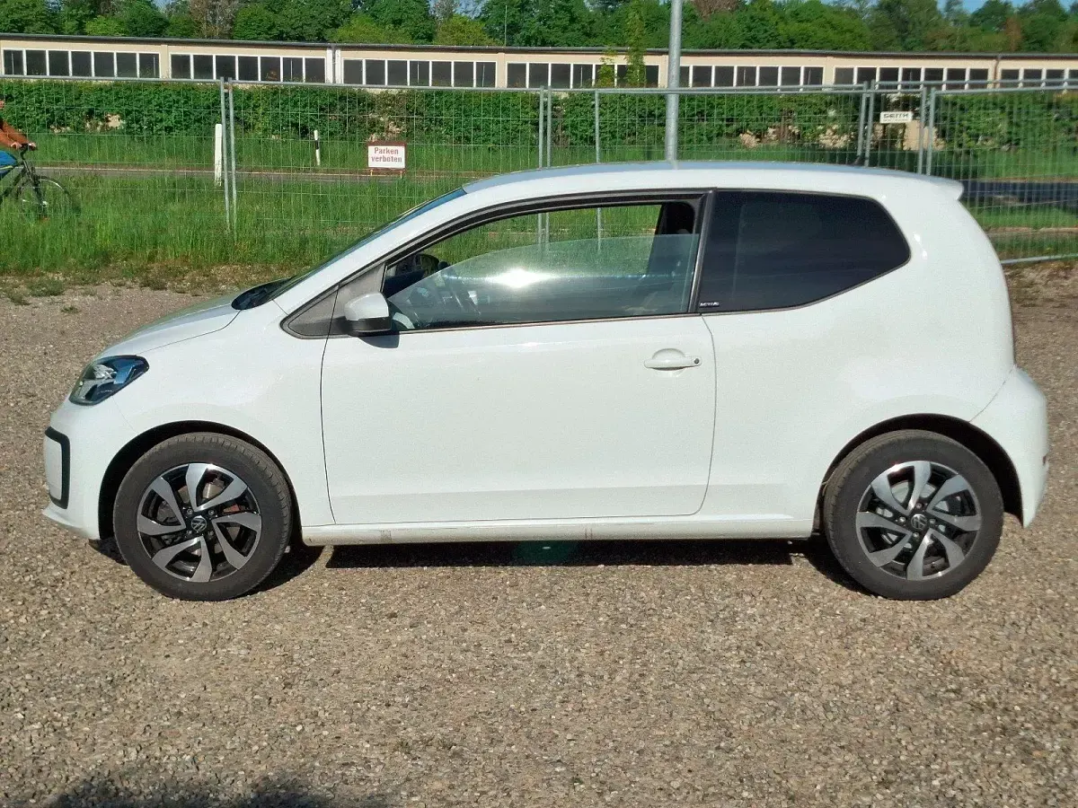 Usado VW up! Active 65 HP (47 kW) 2021 Branco Citadino