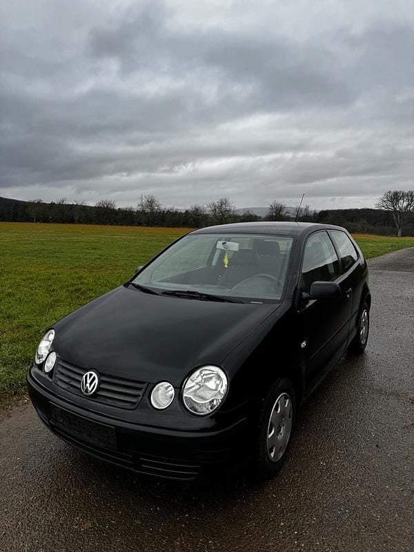 Gebraucht VW Polo 64 PS (47 kW) 2003 Schwarz Kleinwagen